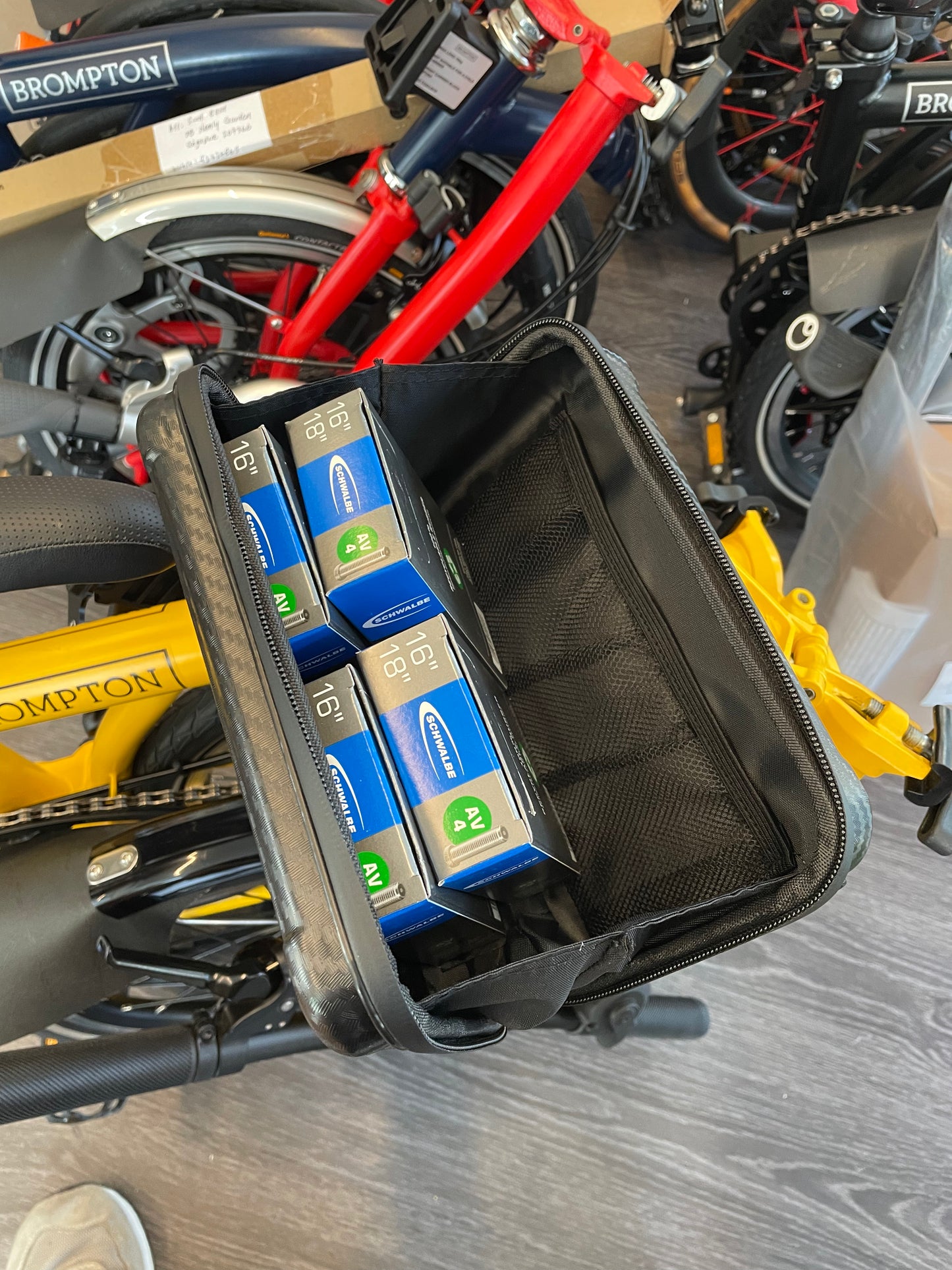 TRIGO front mini luggage Carbon design