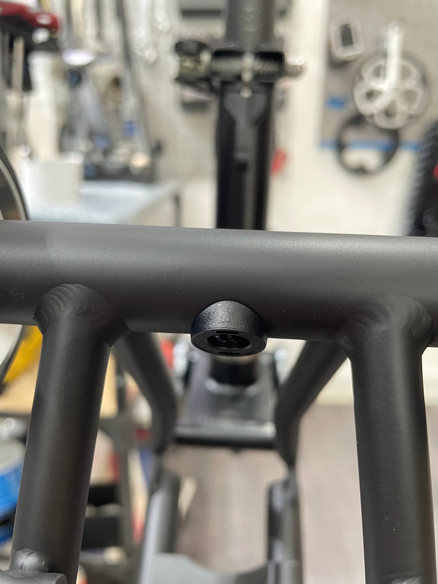 Suspension block spacer for P/T line