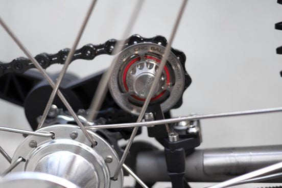 Tipartsworkshop Al Chain Tensioner wheels with Ti Axle ( Enduro 6704 Ceramic bearings)