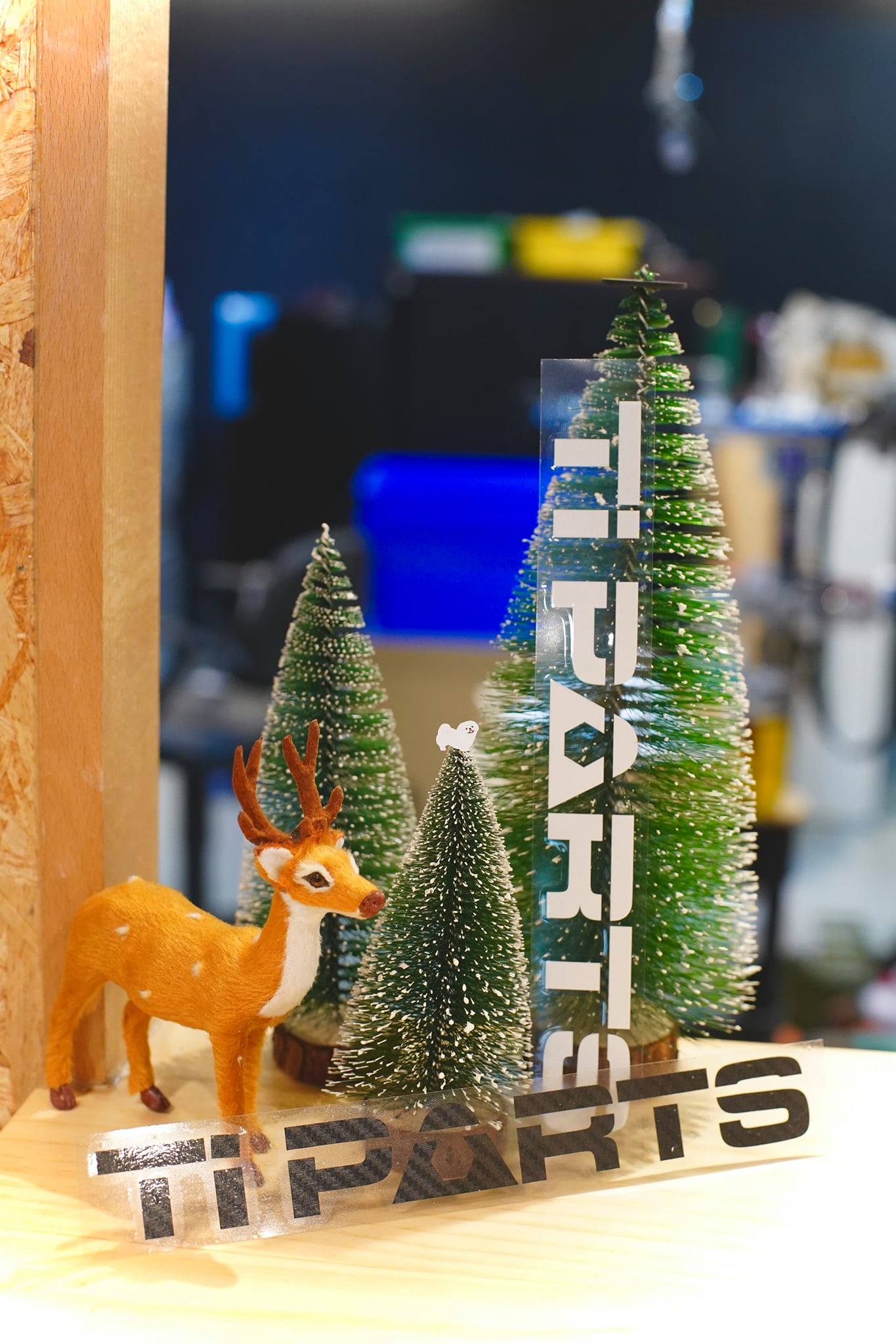 Ti Parts Workshop Frame Sticker 25cm