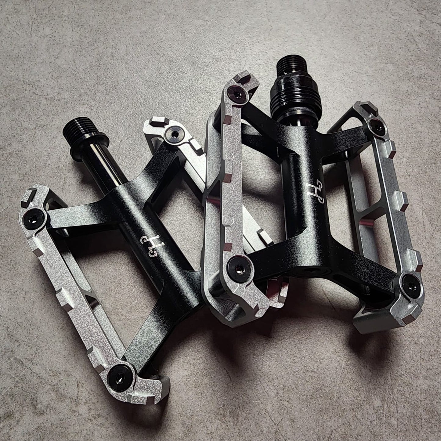 HH DT PEDALS (LARGE)